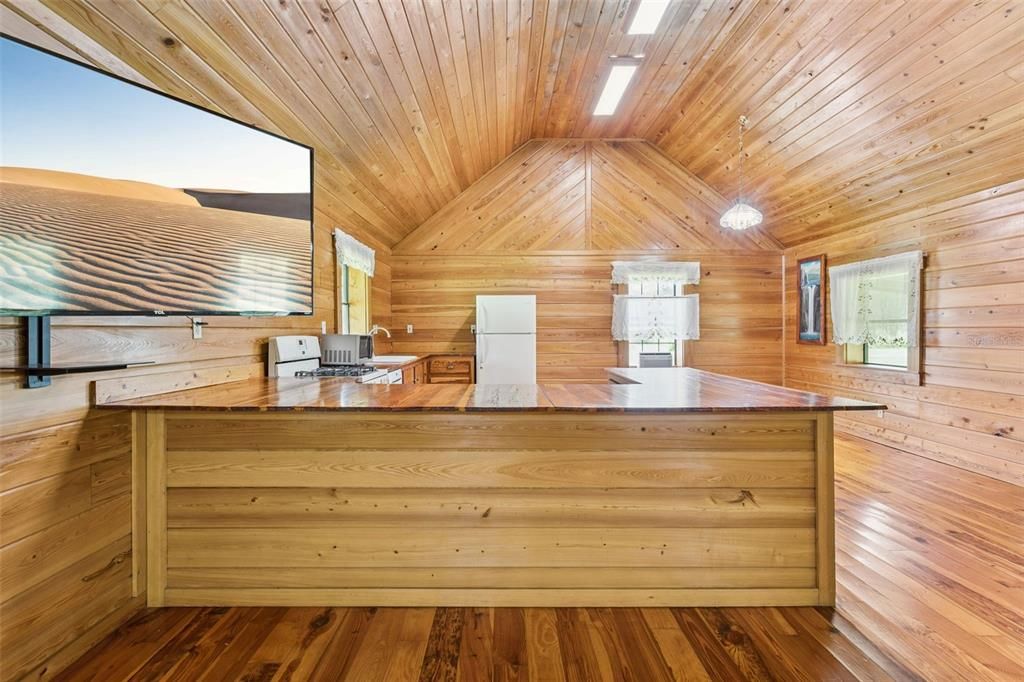 На продажу: $450,000 (2 спален, 1 ванн, 1440 Квадратных фут)