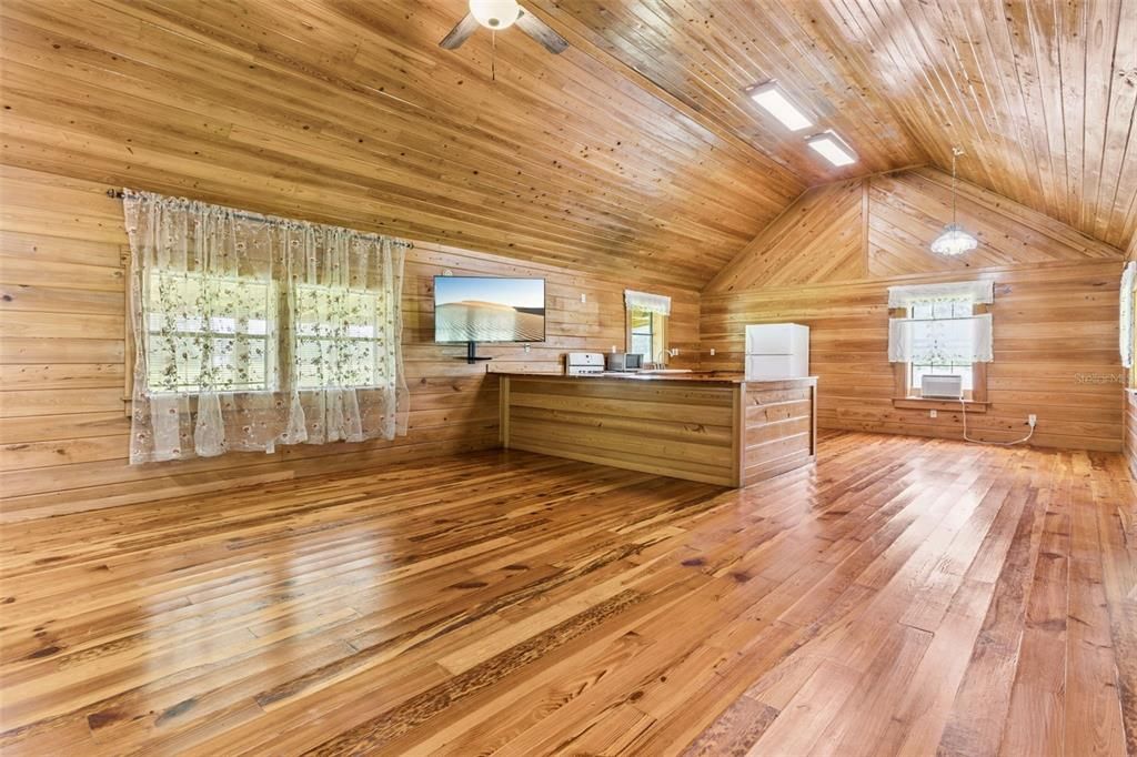 На продажу: $450,000 (2 спален, 1 ванн, 1440 Квадратных фут)