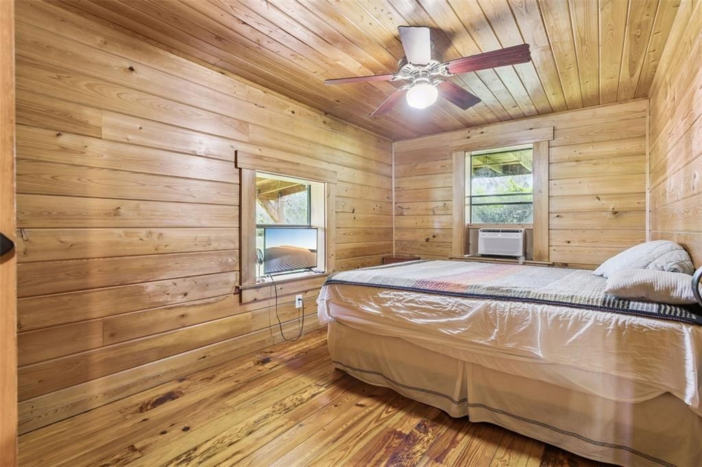 На продажу: $450,000 (2 спален, 1 ванн, 1440 Квадратных фут)