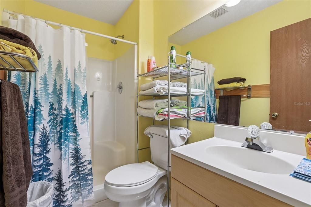 For Sale: $260,000 (3 beds, 2 baths, 1268 Square Feet)