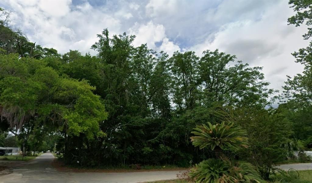 На продажу: $19,950 (0.19 acres)