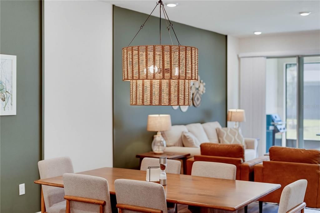 For Sale: $309,000 (2 beds, 2 baths, 1626 Square Feet)