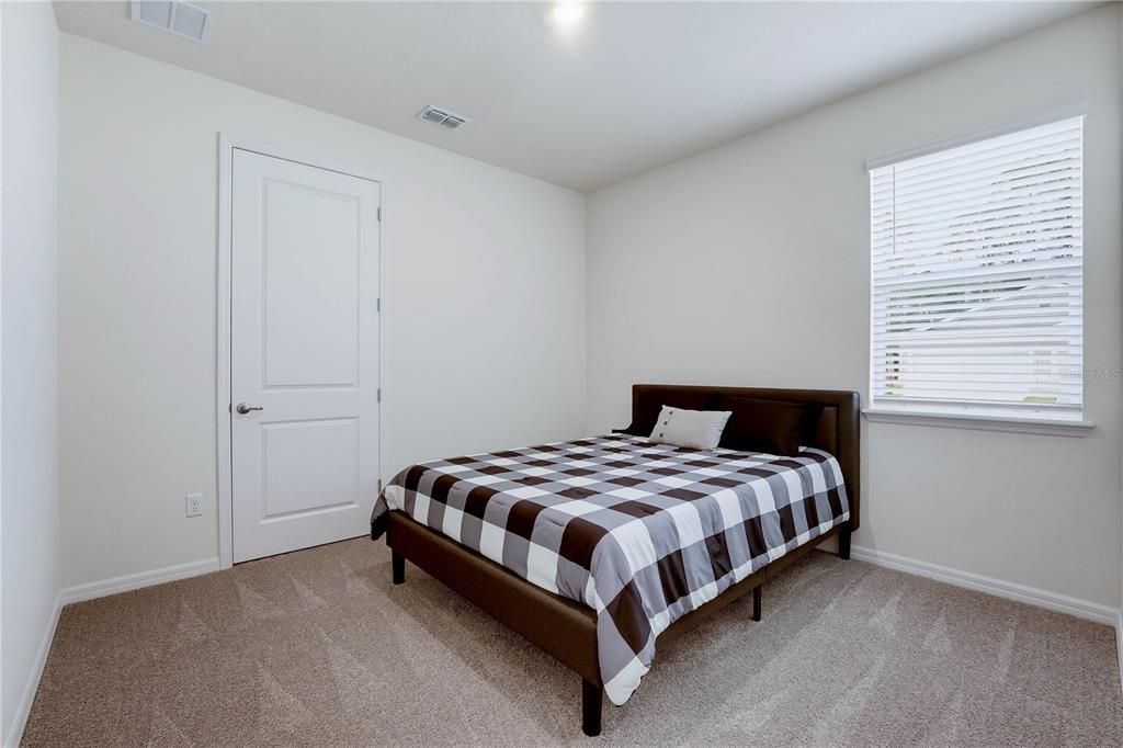 For Sale: $309,000 (2 beds, 2 baths, 1626 Square Feet)