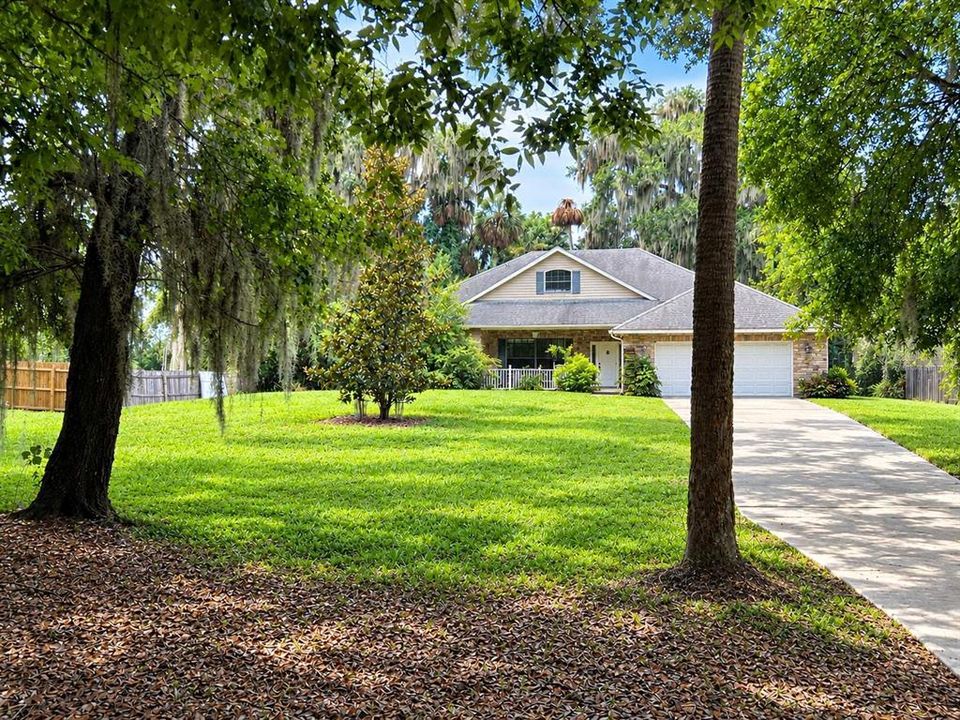 For Sale: $781,700 (4 beds, 3 baths, 2587 Square Feet)