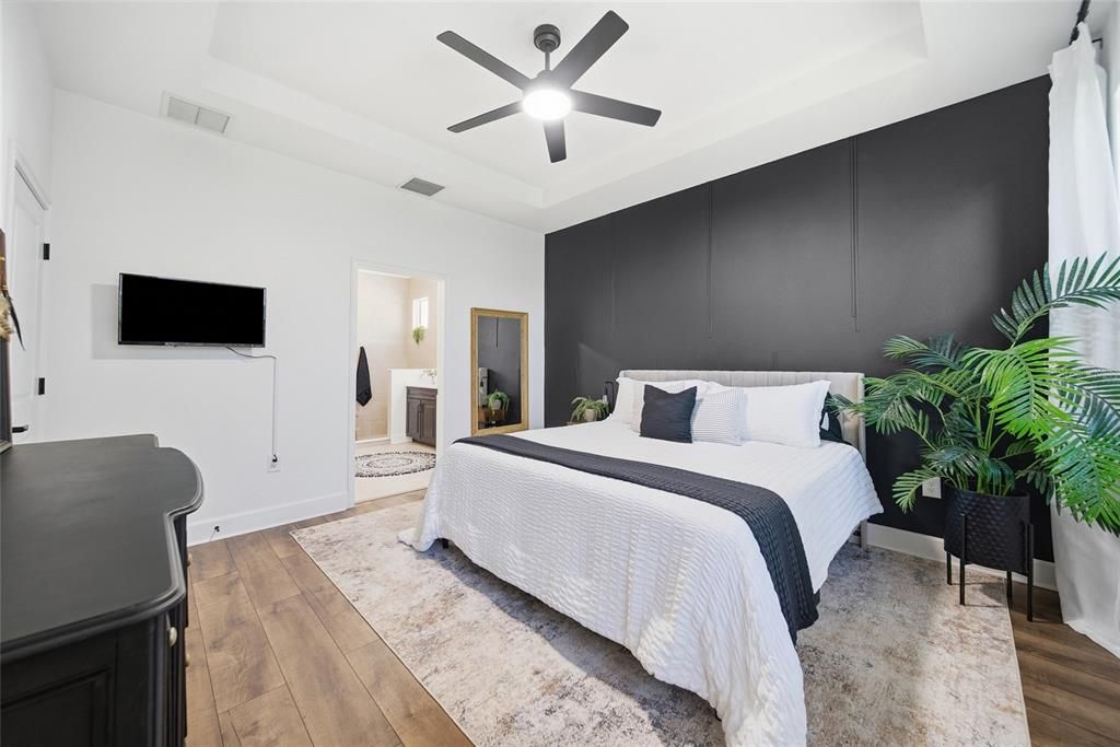 На продажу: $469,900 (3 спален, 2 ванн, 1680 Квадратных фут)