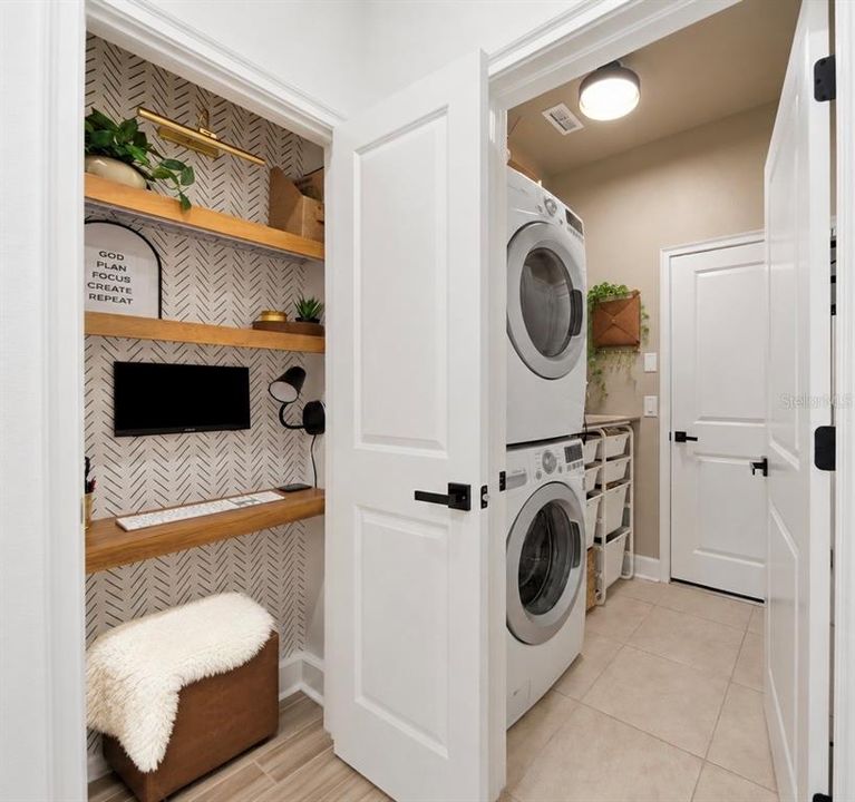 На продажу: $469,900 (3 спален, 2 ванн, 1680 Квадратных фут)