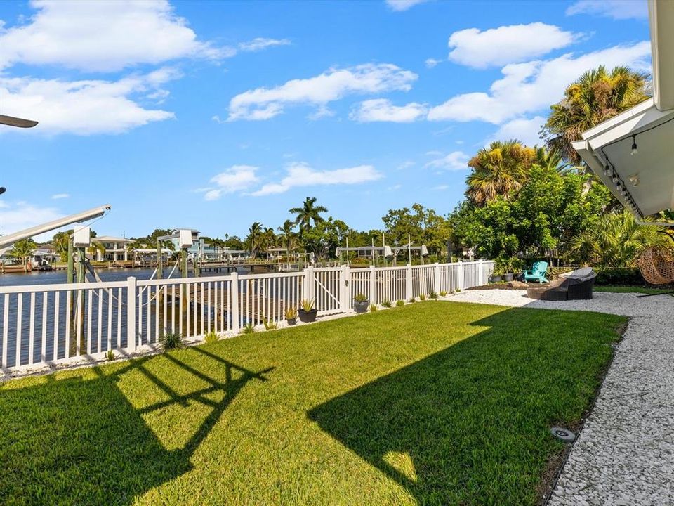 For Sale: $929,000 (3 beds, 2 baths, 1625 Square Feet)