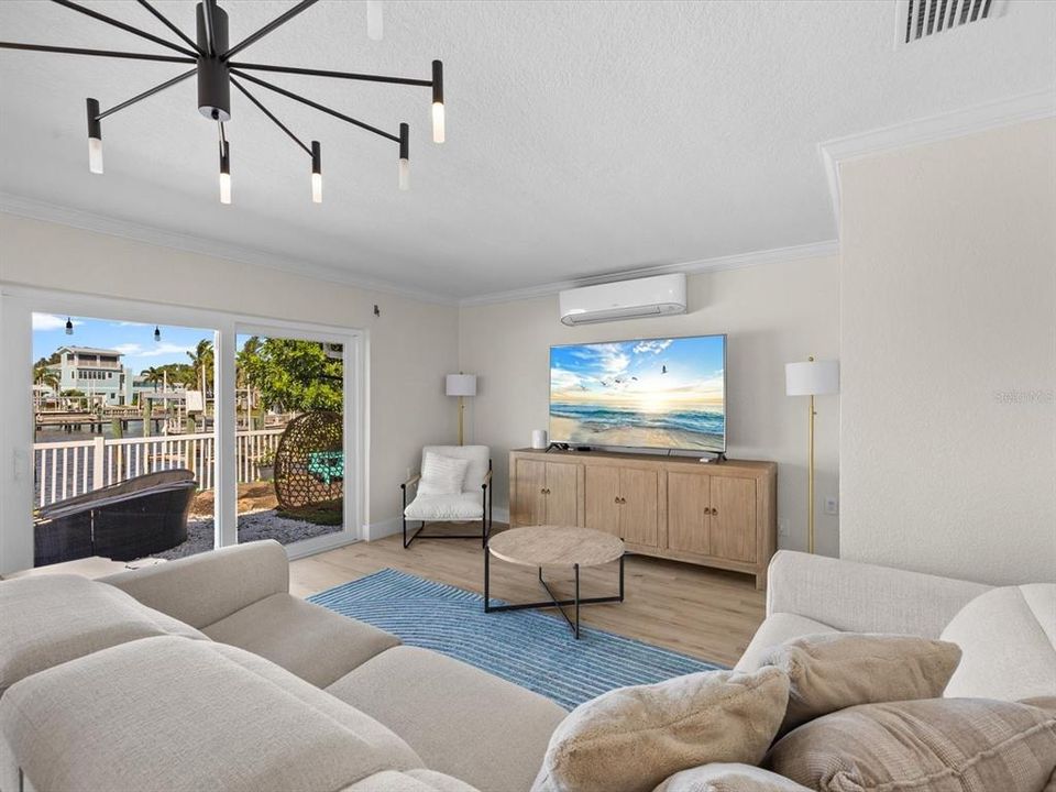 For Sale: $929,000 (3 beds, 2 baths, 1625 Square Feet)