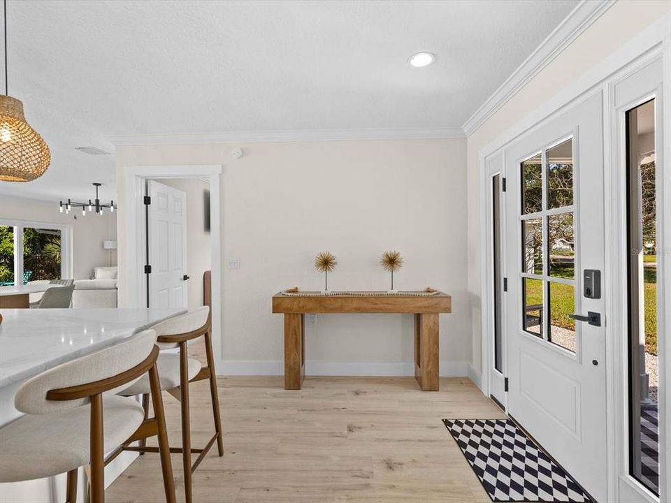For Sale: $929,000 (3 beds, 2 baths, 1625 Square Feet)