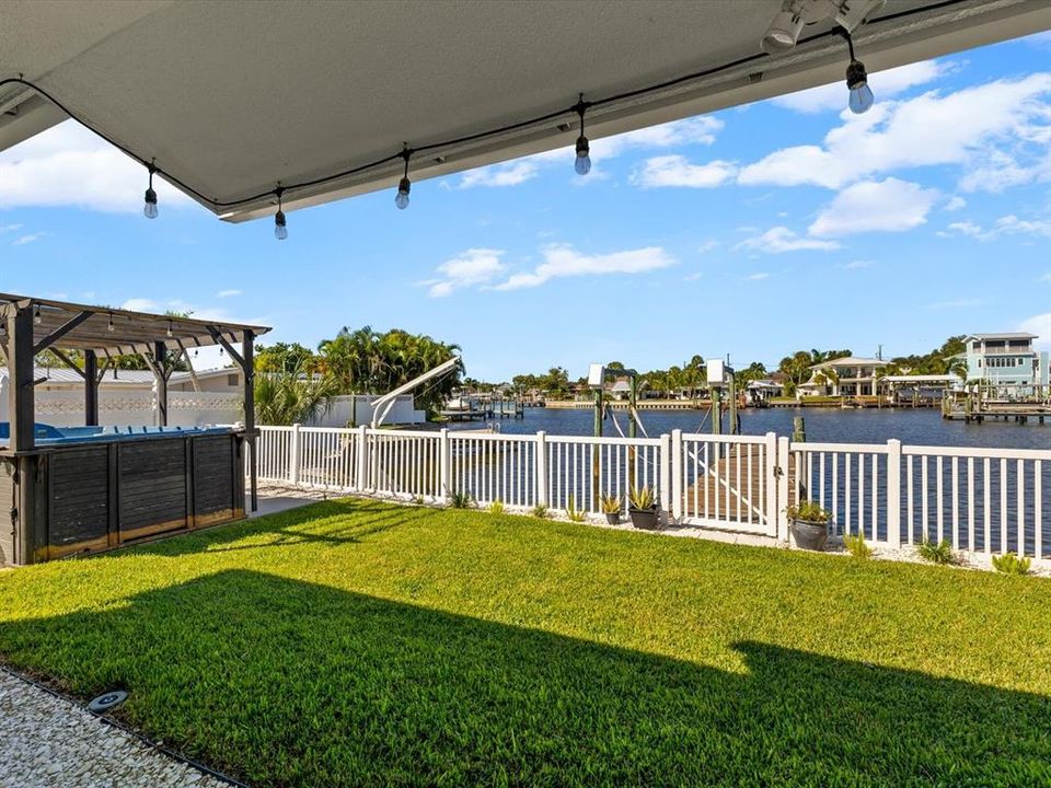 For Sale: $929,000 (3 beds, 2 baths, 1625 Square Feet)