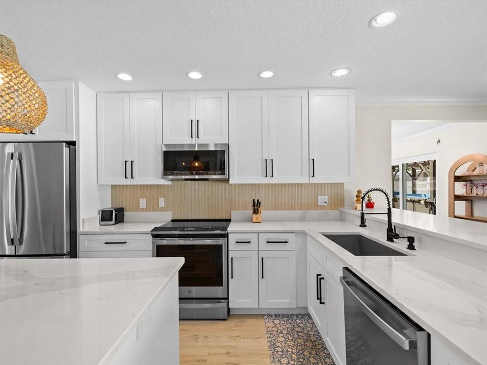 For Sale: $929,000 (3 beds, 2 baths, 1625 Square Feet)