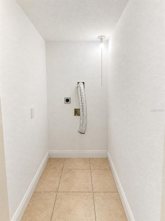 En Renta: $1,500 (2 camas, 1 baños, 1051 Pies cuadrados)