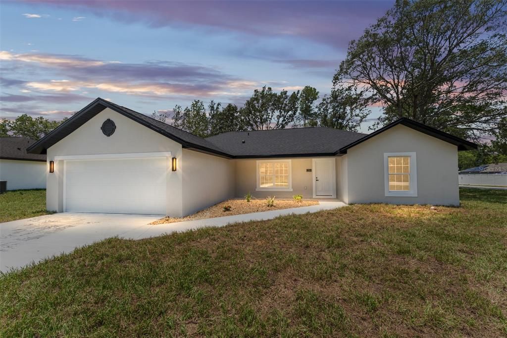 For Sale: $299,900 (3 beds, 2 baths, 1473 Square Feet)