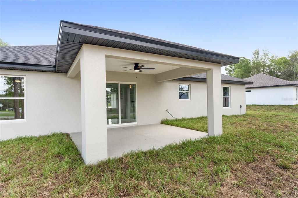 For Sale: $299,900 (3 beds, 2 baths, 1473 Square Feet)