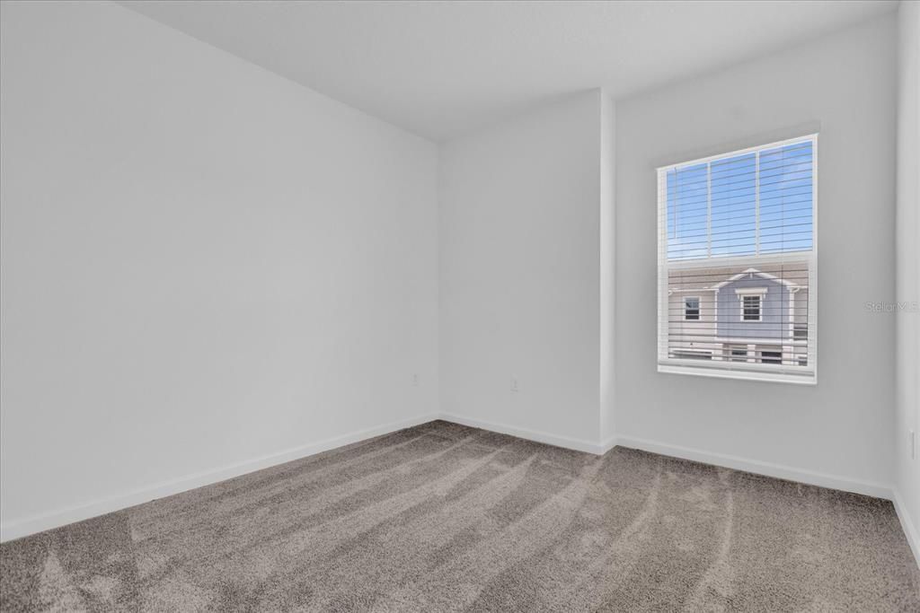 For Rent: $1,750 (3 beds, 2 baths, 1689 Square Feet)