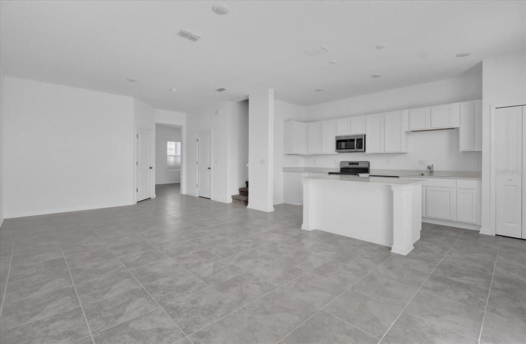 For Rent: $1,750 (3 beds, 2 baths, 1689 Square Feet)
