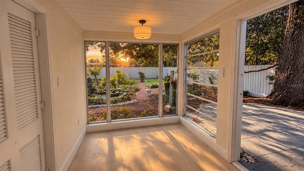 For Sale: $310,000 (3 beds, 1 baths, 1396 Square Feet)