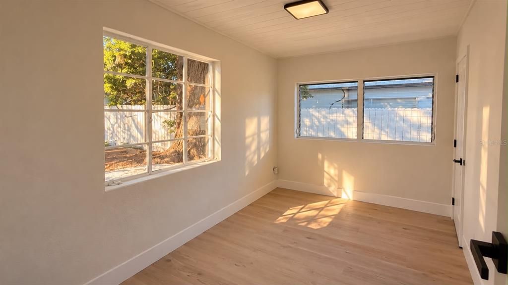 For Sale: $310,000 (3 beds, 1 baths, 1396 Square Feet)