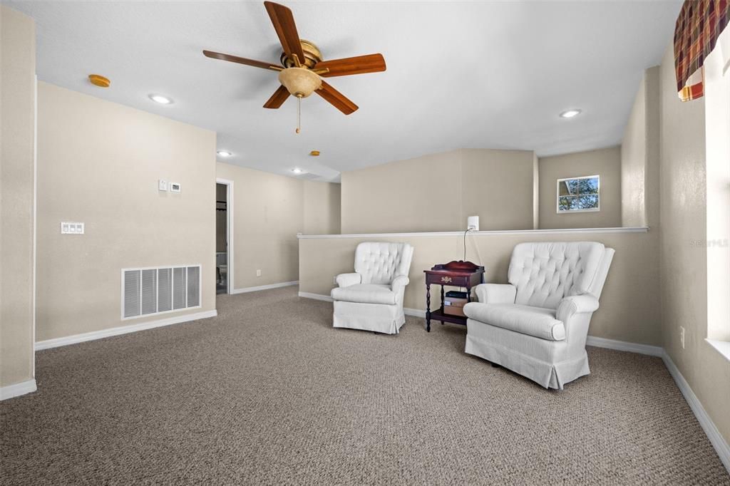 For Sale: $350,000 (3 beds, 2 baths, 1872 Square Feet)