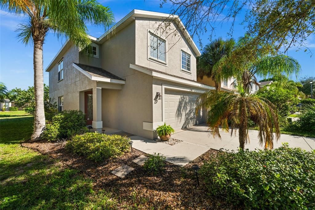 For Sale: $350,000 (3 beds, 2 baths, 1872 Square Feet)