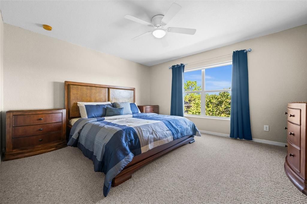 For Sale: $350,000 (3 beds, 2 baths, 1872 Square Feet)