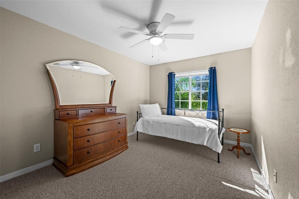 For Sale: $350,000 (3 beds, 2 baths, 1872 Square Feet)