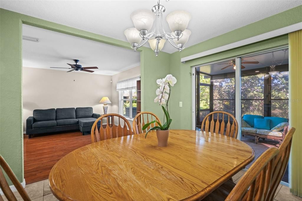 For Sale: $350,000 (3 beds, 2 baths, 1872 Square Feet)