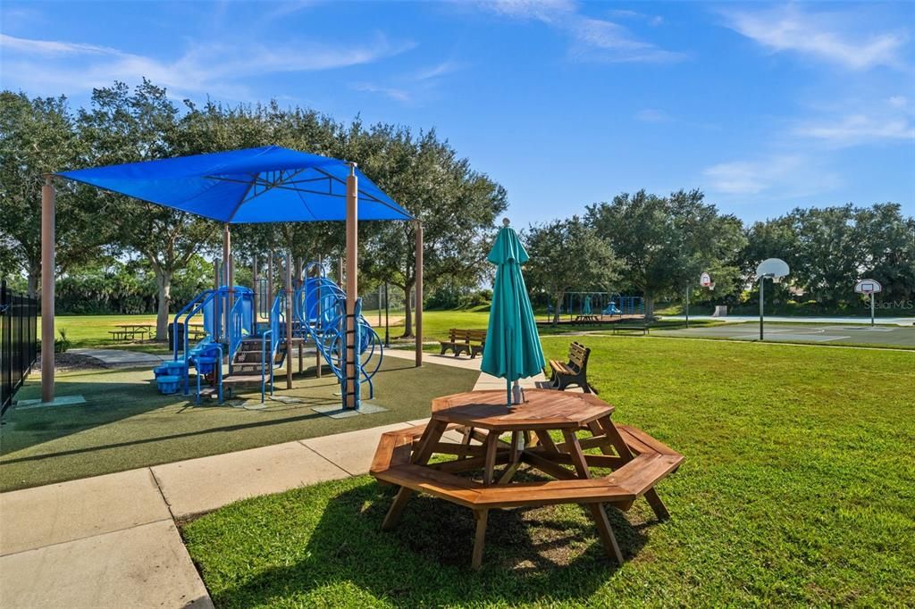 For Sale: $350,000 (3 beds, 2 baths, 1872 Square Feet)