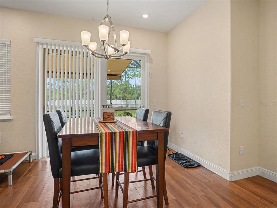 En Venta: $475,000 (2 camas, 2 baños, 1818 Pies cuadrados)