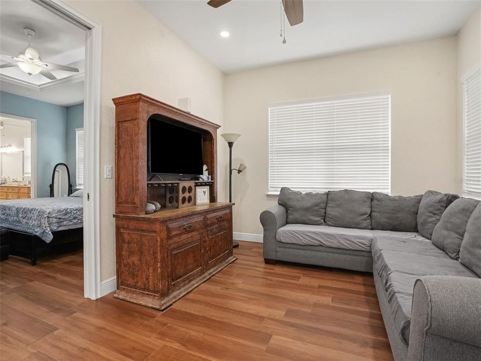 En Venta: $475,000 (2 camas, 2 baños, 1818 Pies cuadrados)