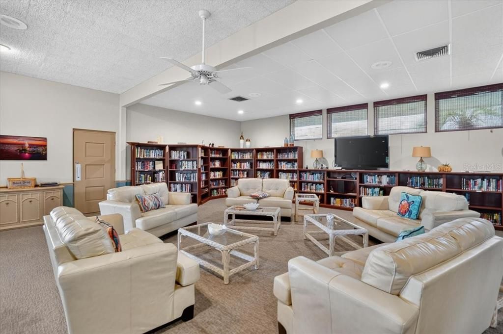 En Venta: $229,000 (2 camas, 2 baños, 992 Pies cuadrados)