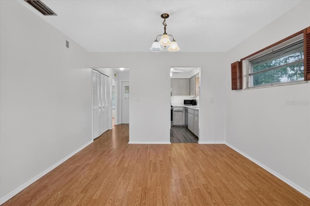 En Venta: $229,000 (2 camas, 2 baños, 992 Pies cuadrados)