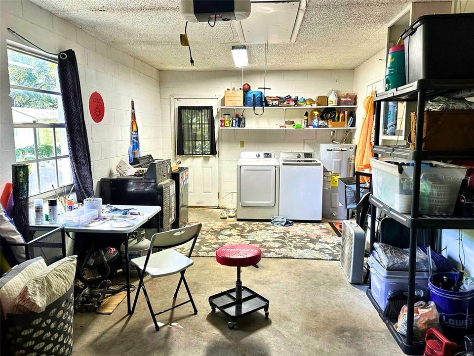 For Sale: $164,998 (2 beds, 1 baths, 1144 Square Feet)