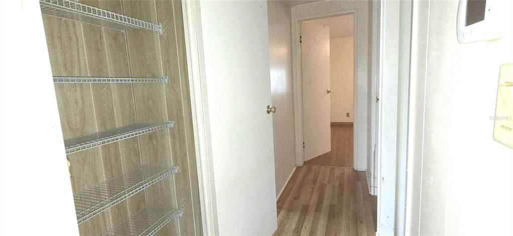 На продажу: $128,500 (2 спален, 2 ванн, 1040 Квадратных фут)