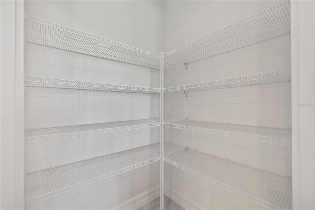 На продажу: $425,000 (4 спален, 2 ванн, 2034 Квадратных фут)