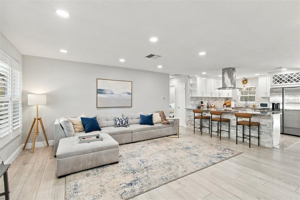 For Sale: $515,000 (3 beds, 2 baths, 1375 Square Feet)