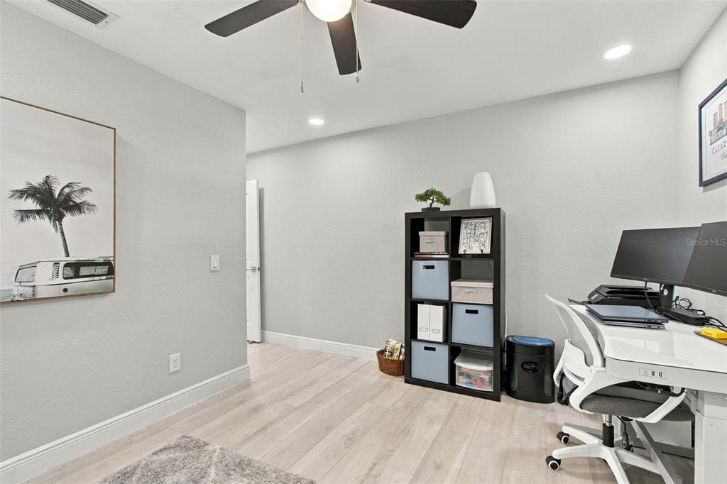For Sale: $515,000 (3 beds, 2 baths, 1375 Square Feet)