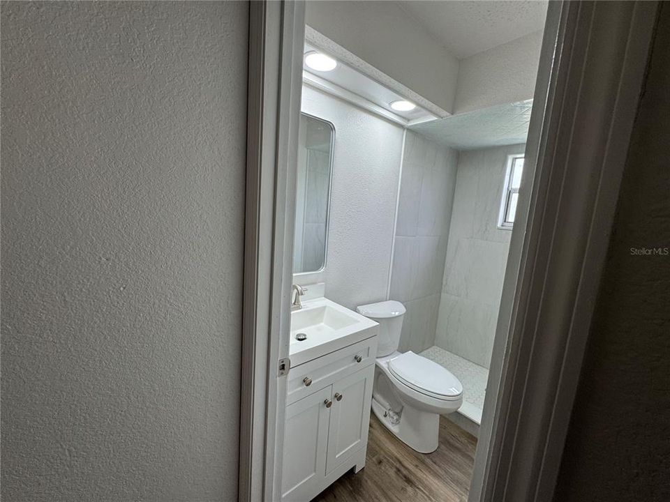 For Rent: $1,900 (2 beds, 2 baths, 1281 Square Feet)