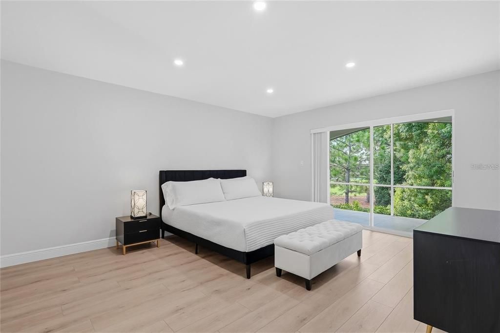 En Venta: $335,000 (2 camas, 2 baños, 1265 Pies cuadrados)