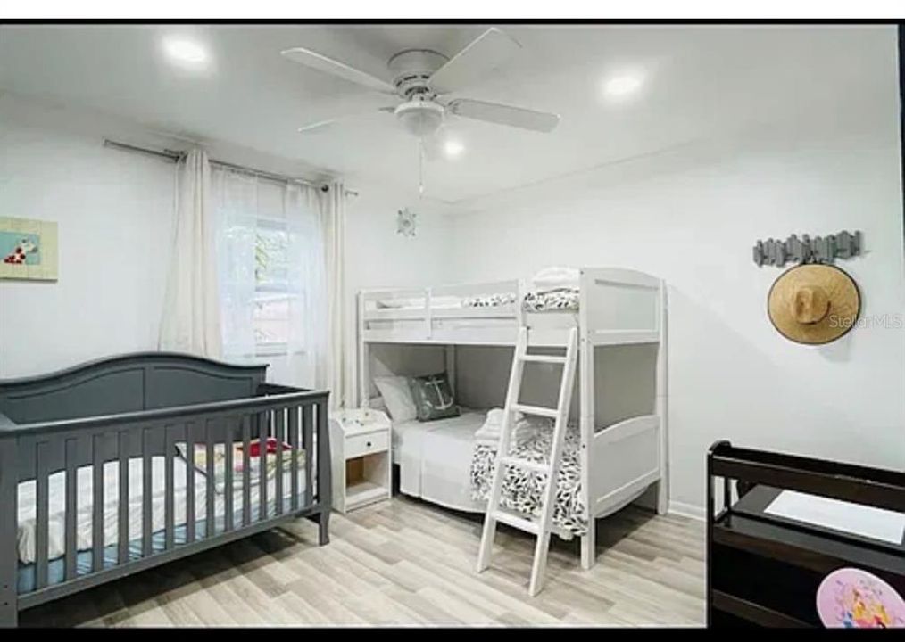 For Rent: $4,900 (3 beds, 1 baths, 1418 Square Feet)
