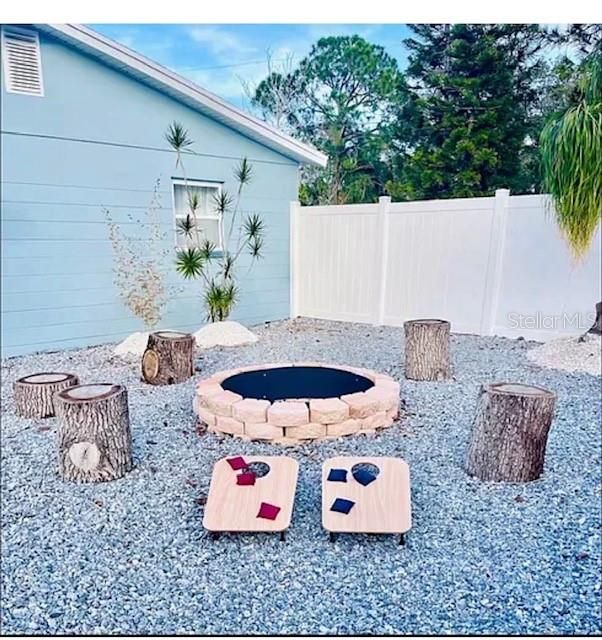 For Rent: $4,900 (3 beds, 1 baths, 1418 Square Feet)
