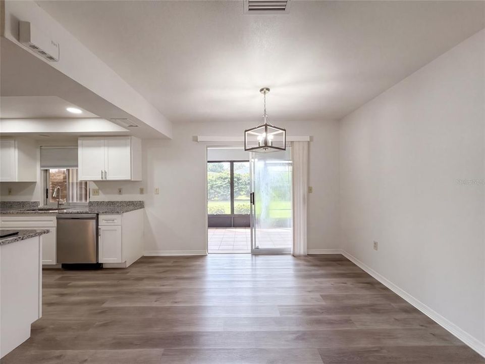 En Venta: $280,000 (3 camas, 2 baños, 1566 Pies cuadrados)
