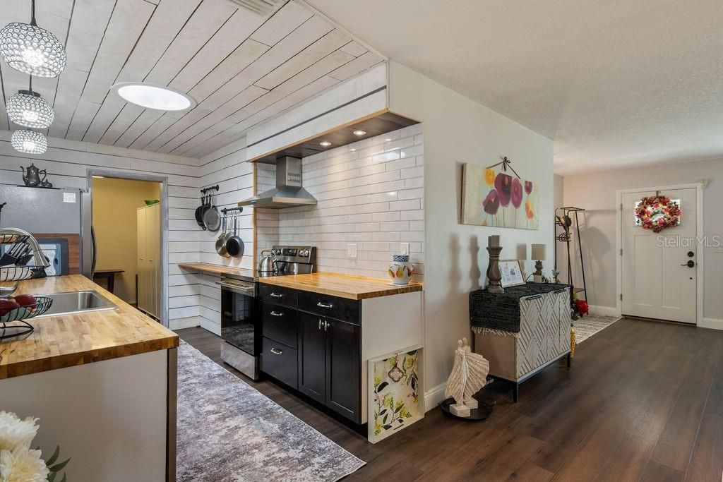 На продажу: $395,000 (3 спален, 2 ванн, 1572 Квадратных фут)