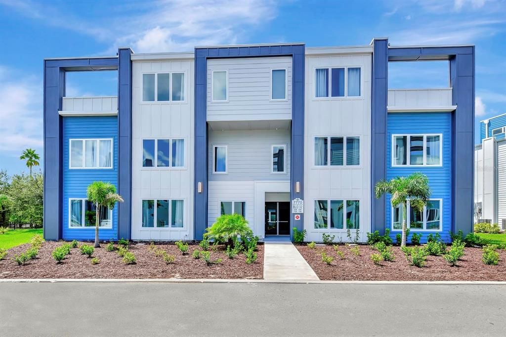 En Venta: $290,000 (3 camas, 3 baños, 1500 Pies cuadrados)