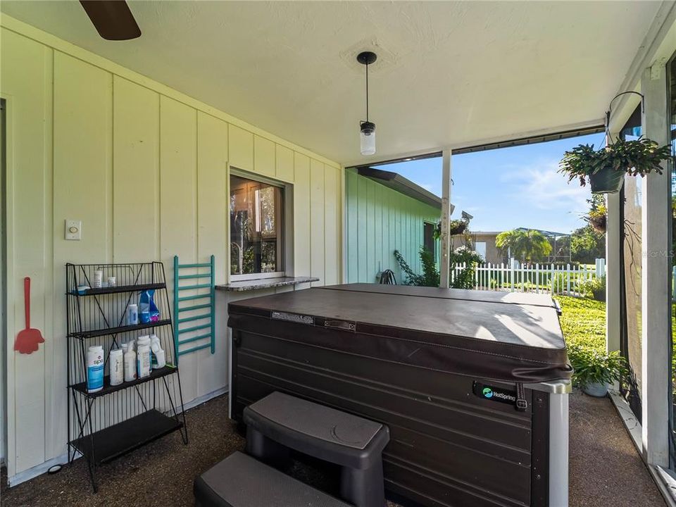 For Sale: $449,000 (2 beds, 2 baths, 1658 Square Feet)