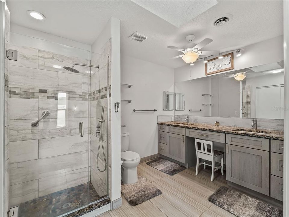 For Sale: $449,000 (2 beds, 2 baths, 1658 Square Feet)