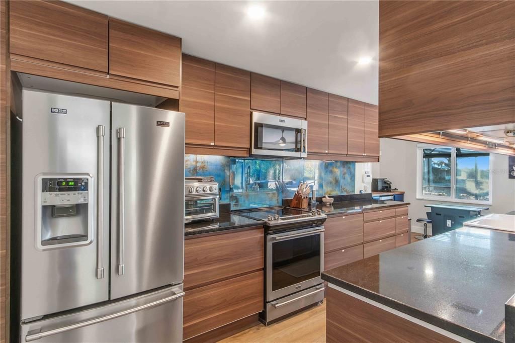 На продажу: $875,000 (3 спален, 2 ванн, 1641 Квадратных фут)