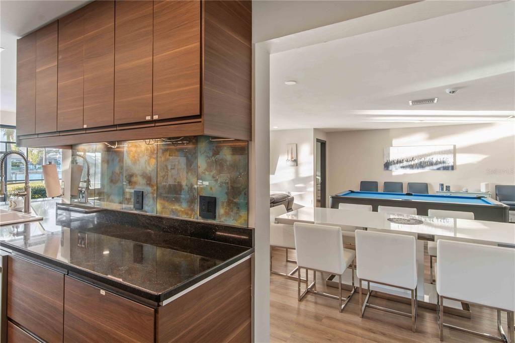 На продажу: $875,000 (3 спален, 2 ванн, 1641 Квадратных фут)
