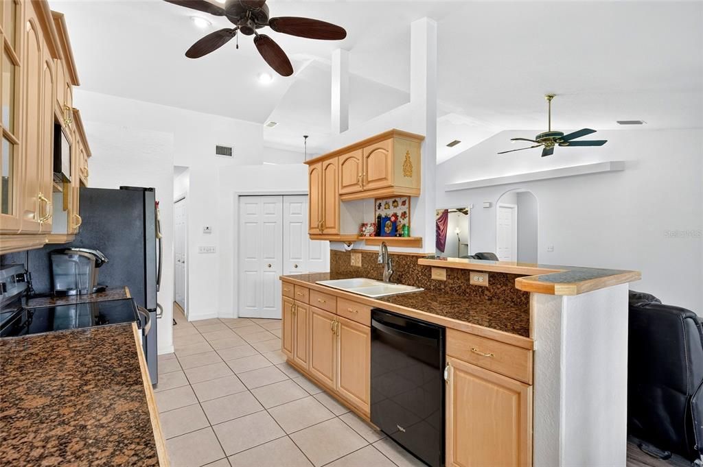 For Sale: $349,900 (3 beds, 2 baths, 1618 Square Feet)