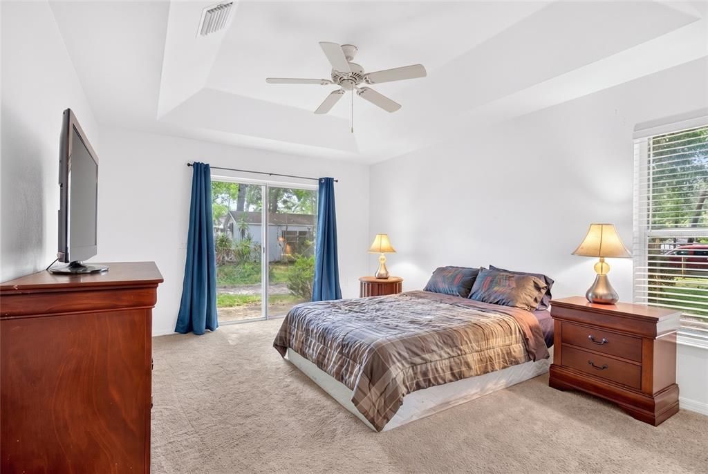 For Sale: $349,900 (3 beds, 2 baths, 1618 Square Feet)